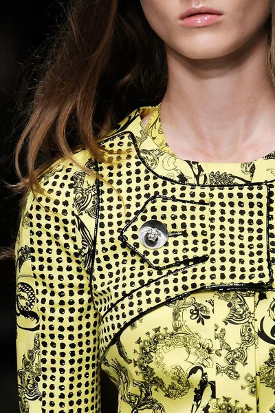 Look 96